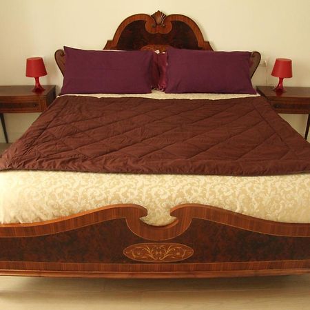 B&B Majestade Кальярі Номер фото